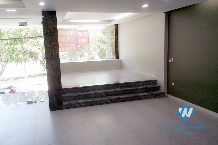 Nice, lakefront office for rent in Tay Ho